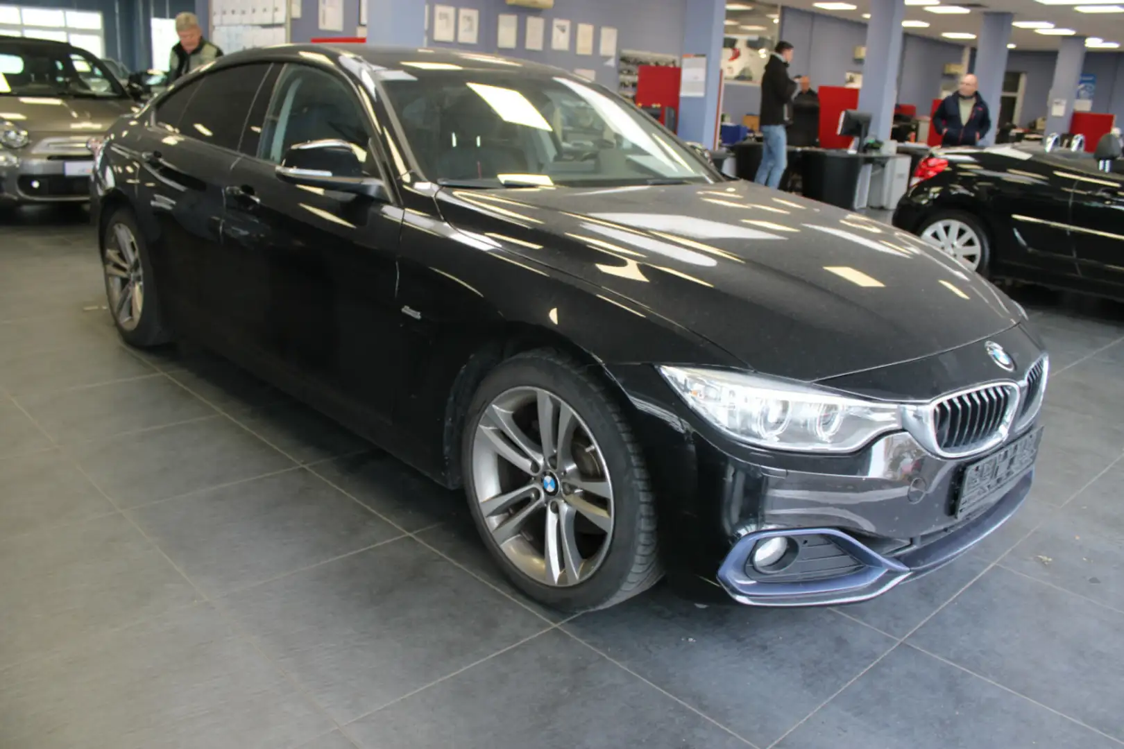 BMW 420 420i Gran Coupe Sport Line Schwarz - 1