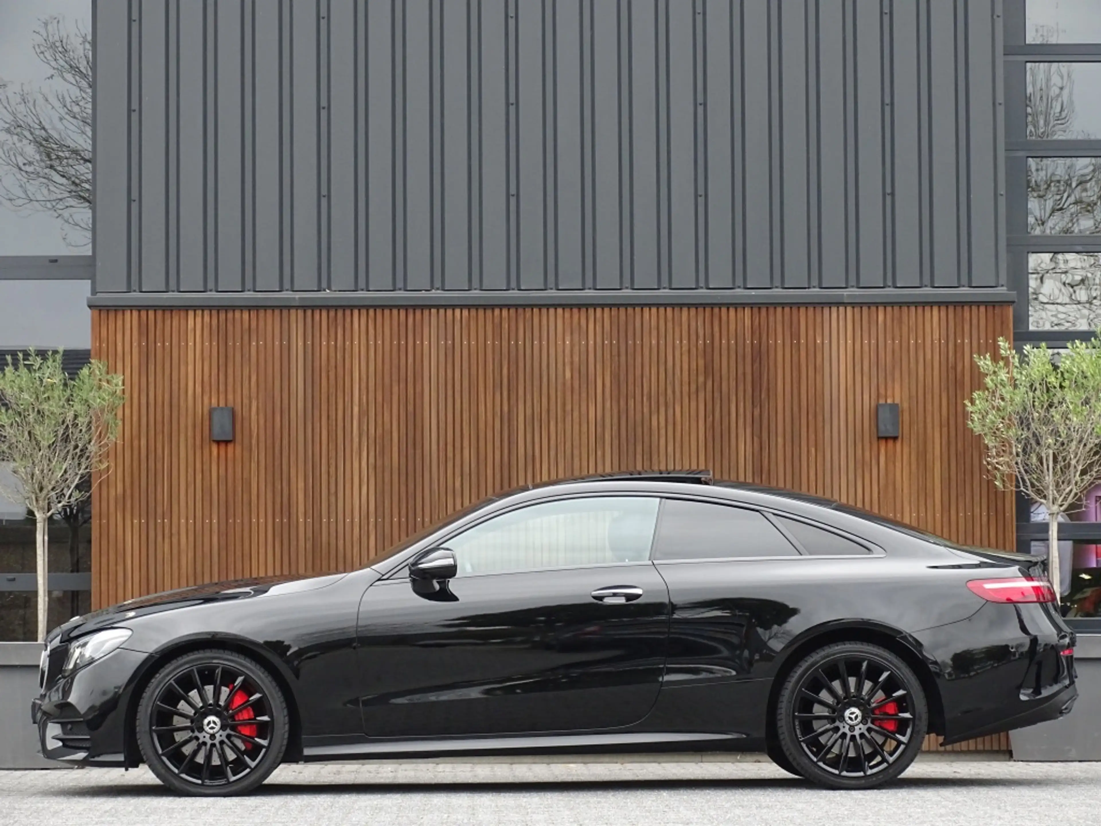 Mercedes-Benz E 400 Coupé 4 Matic 334PK AMG Edition 1 / Burmester *NAP — photo 4