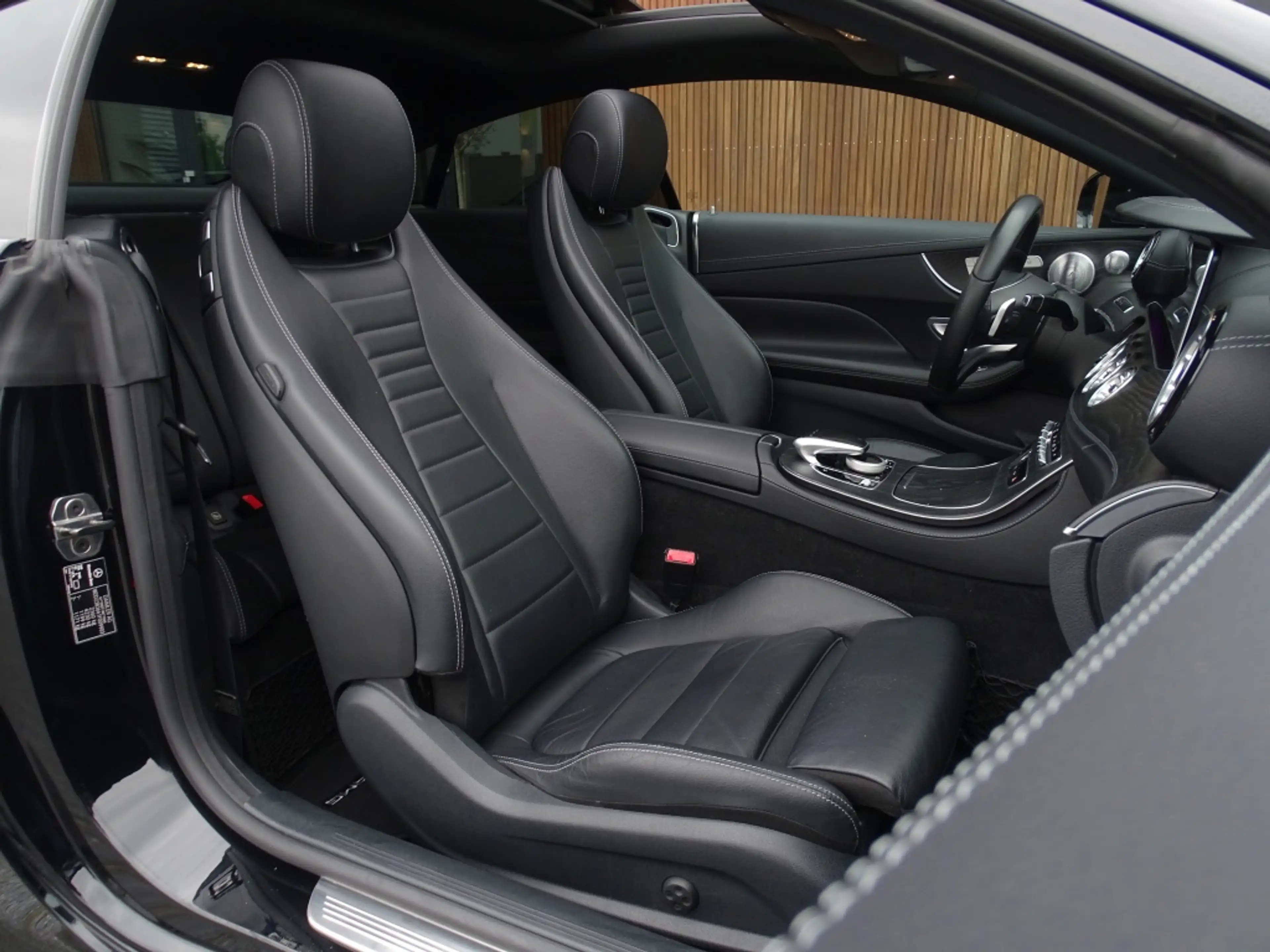 Mercedes-Benz E 400 Coupé 4 Matic 334PK AMG Edition 1 / Burmester *NAP — photo 12