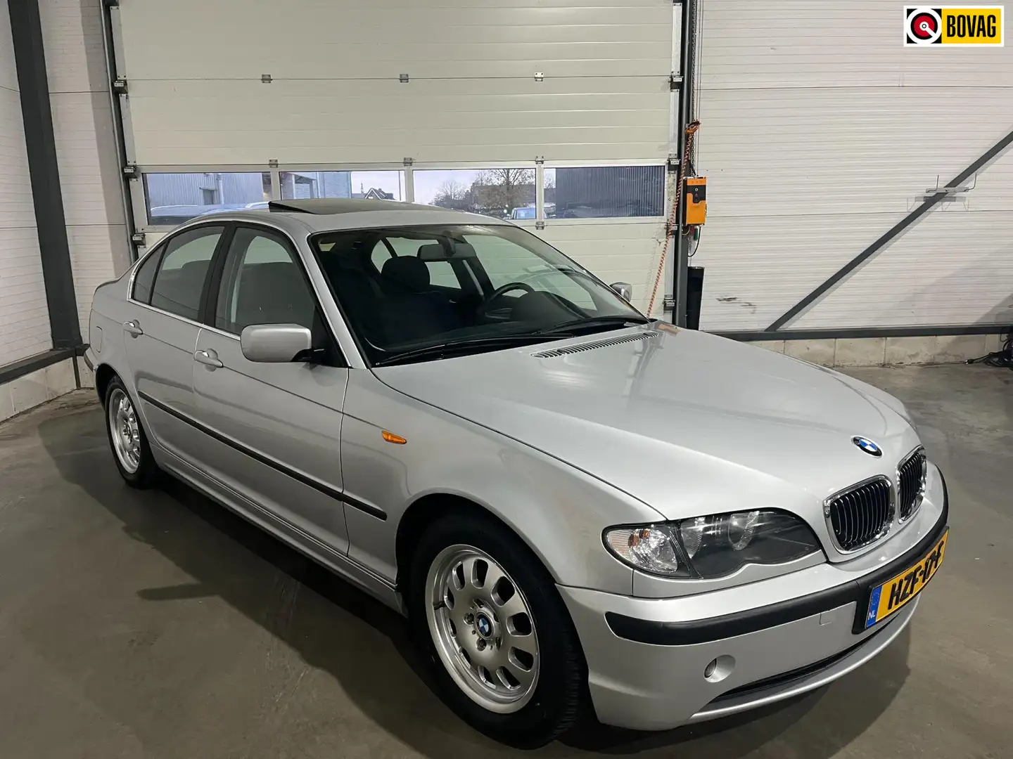 BMW 320 3-serie 320i Executive Gris - 1
