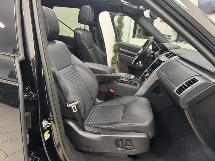 Land Rover Discovery 2023, foto 11