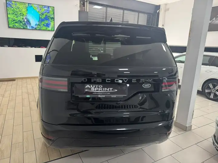 Land Rover Discovery 2023, foto 5