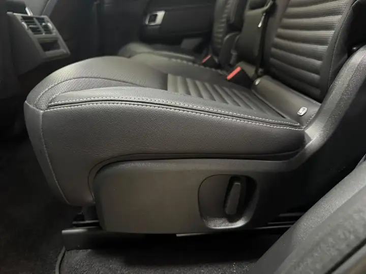 Land Rover Discovery 2023, foto 33