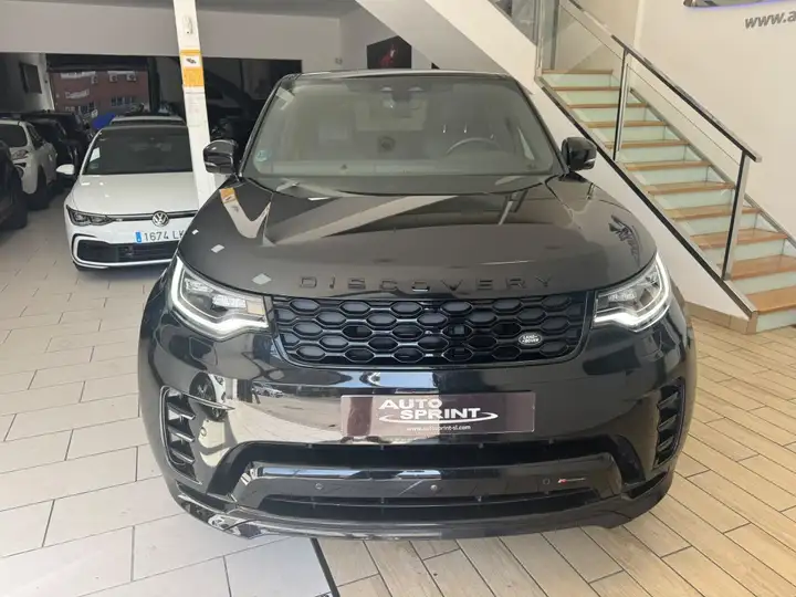 Land Rover Discovery 2023, foto 3