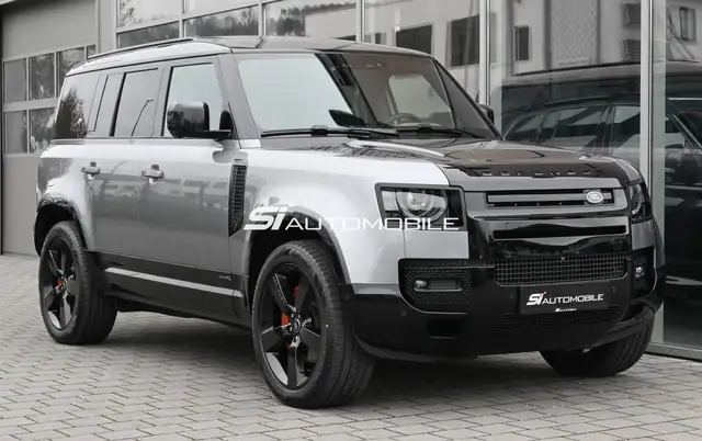 Land Rover Defender view 7
