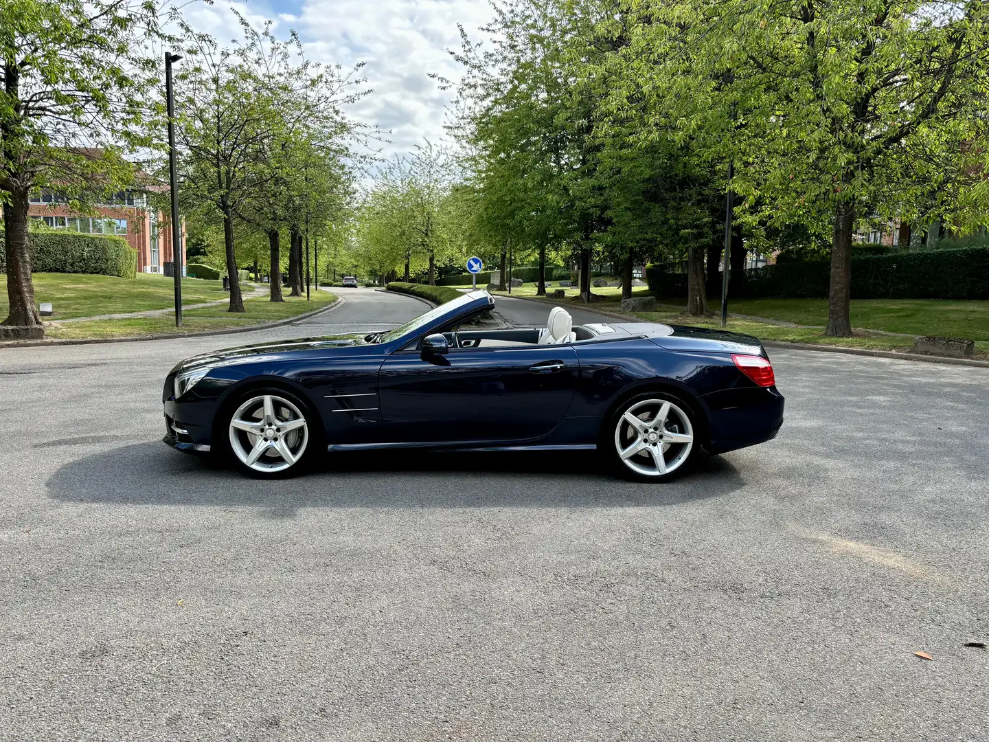 Mercedes-Benz SL 350 Roadster Pack AMG * Full Options / Full History * Bleu - 1