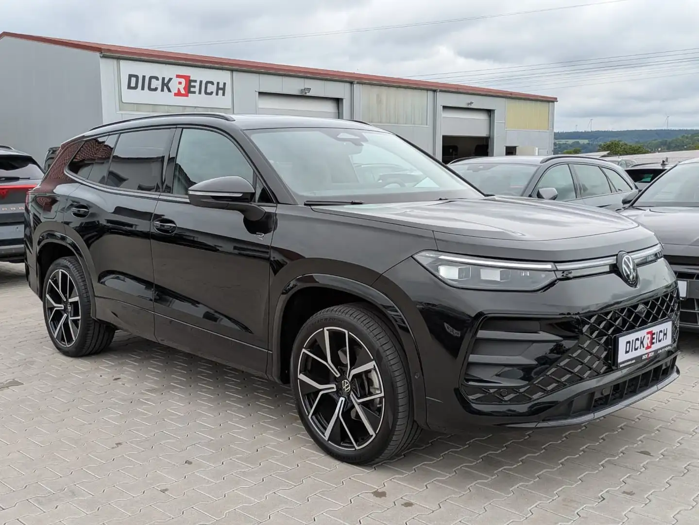 Volkswagen Tayron 2.0 TDI 4M R-Line 7S*IQ-L.*LEDER*PANO*HUD Negro - 1
