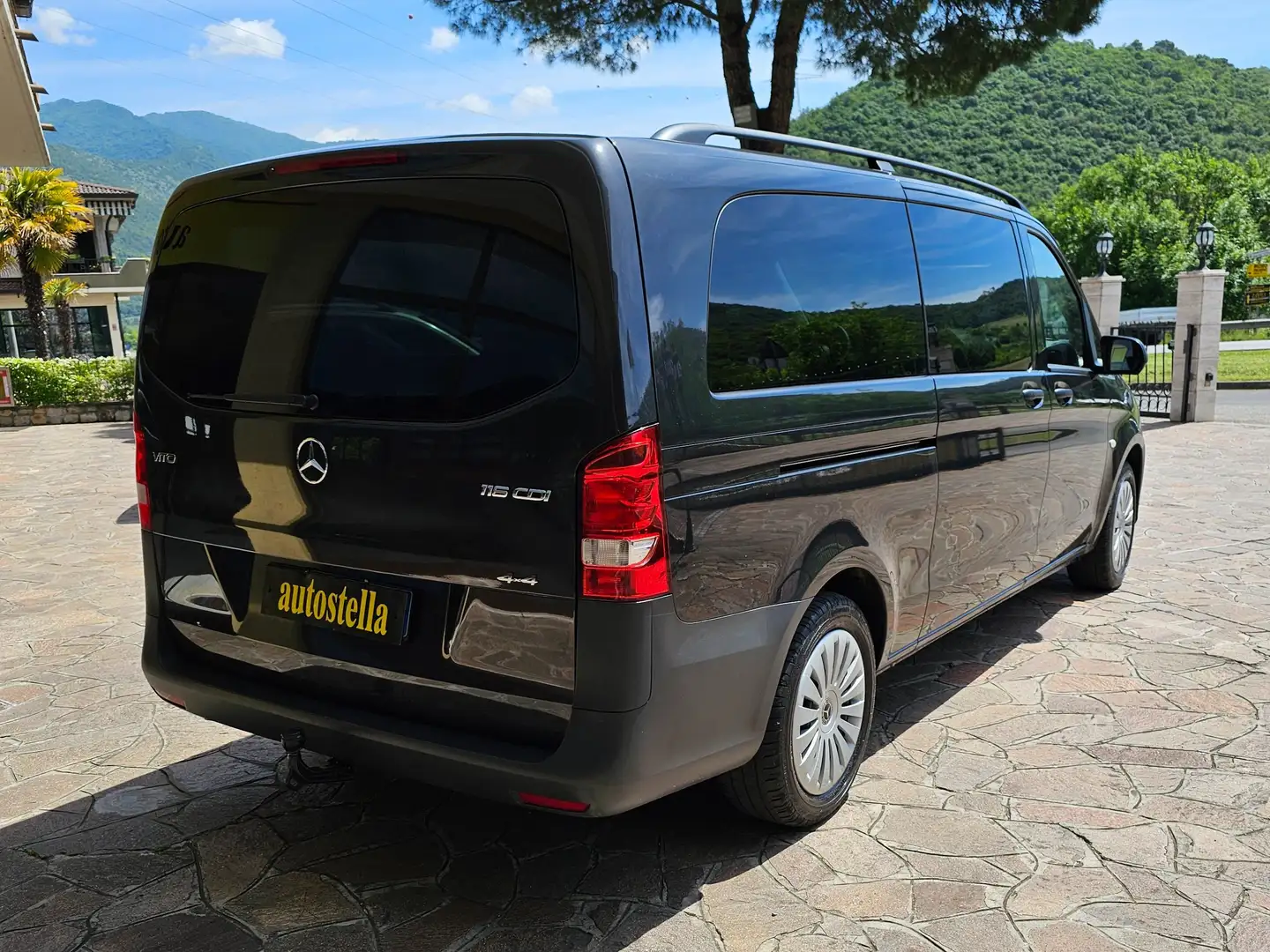 Mercedes-Benz Vito VITO MIXTO 116CDI  4x4 Extralong IVA ESPOSTA Grau - 2