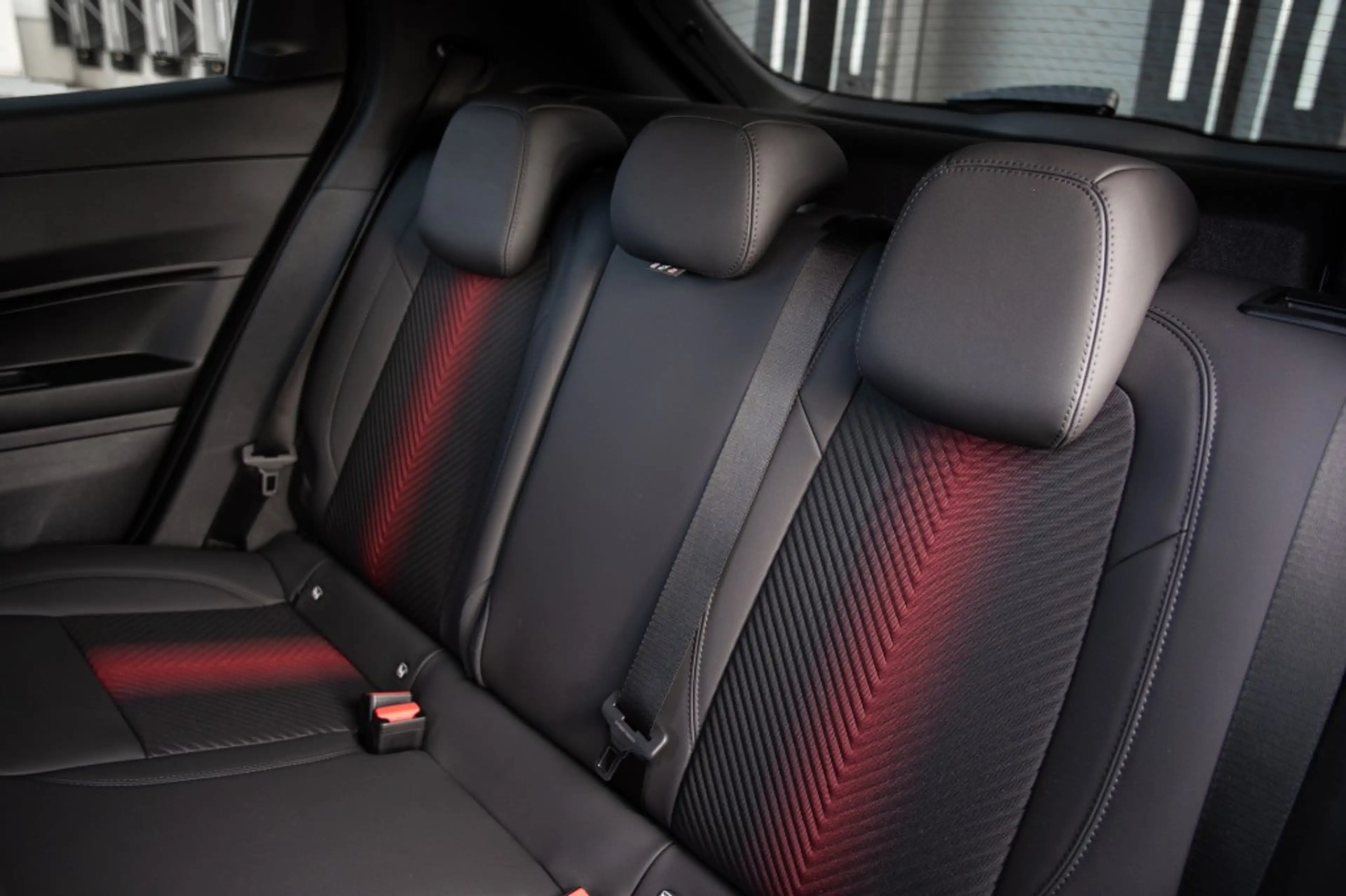 Alfa Romeo Junior 1.2 Turbo Hybrid Ibrida Speciale — photo 7