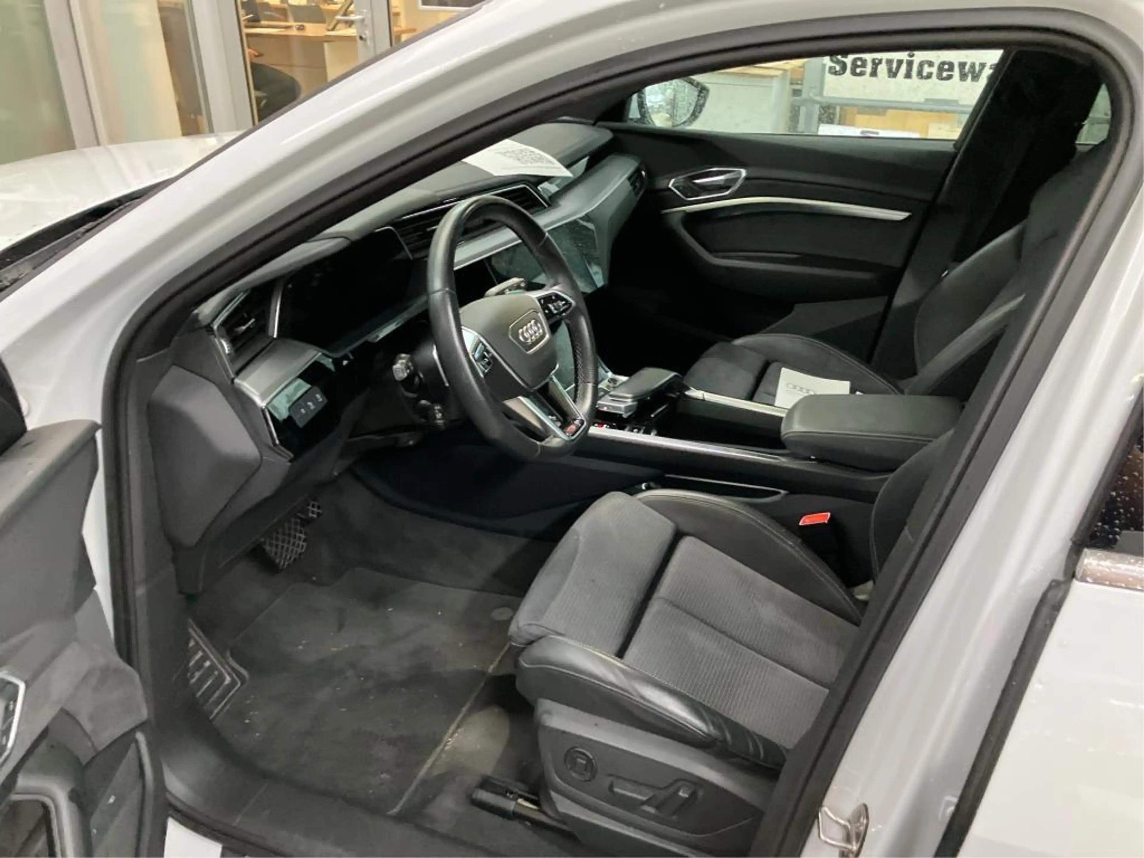 Audi e-tron 50 Q S LINE 20Z/LED/PANO/KAMERA/DAB/NAVI — photo 11