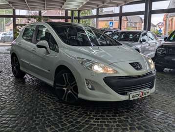 GTi LEDER PANO XENON TEMP PDC NAVI 18-ZOLL