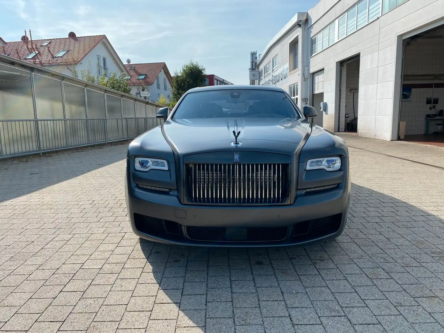 Rolls-Royce Ghost Black Badge *PROVENANCE* Šedá - 2