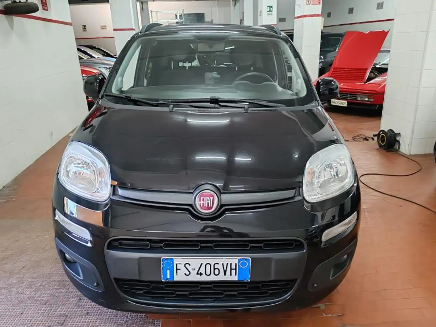 Fiat Panda 1.2 Lounge 69cv Zwart - 2