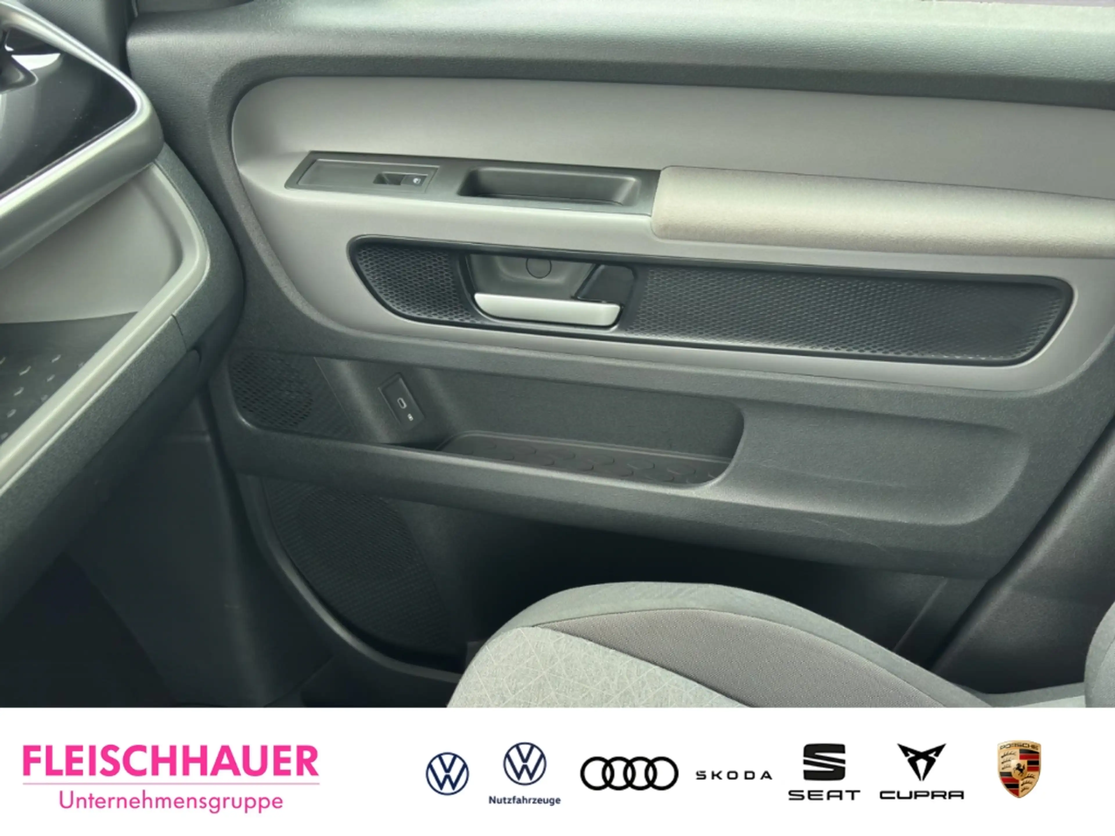 Volkswagen ID. Buzz Pro 79KW AHK Rückfahrkamera Navigation — photo 14