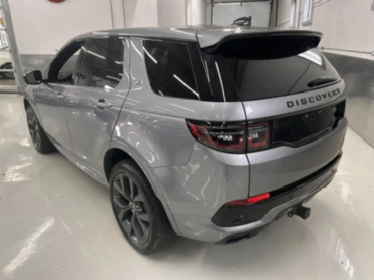 Land Rover Discovery Sport снимка Land Rover Discovery Sport