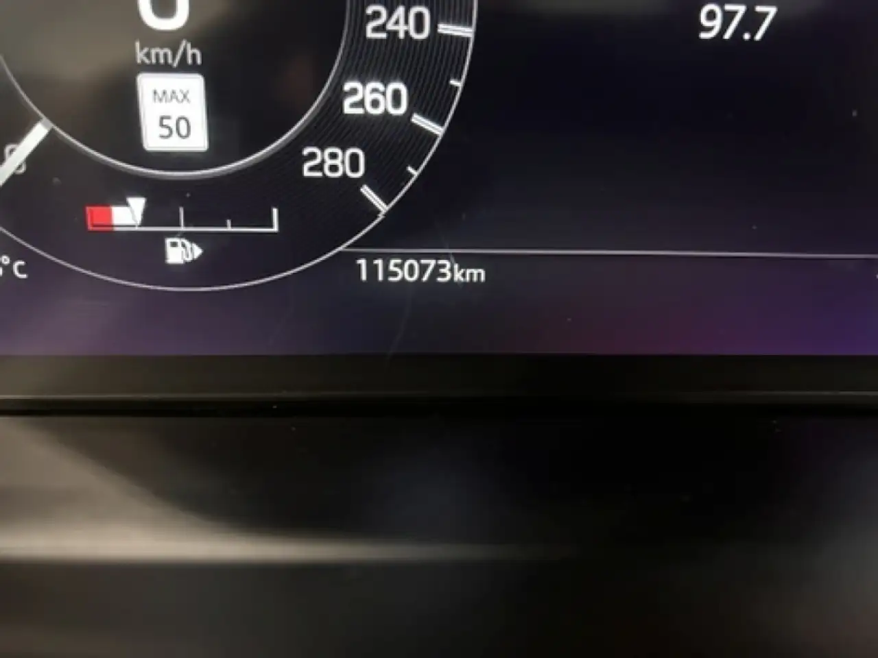 Land Rover Discovery Sport снимка Land Rover Discovery Sport