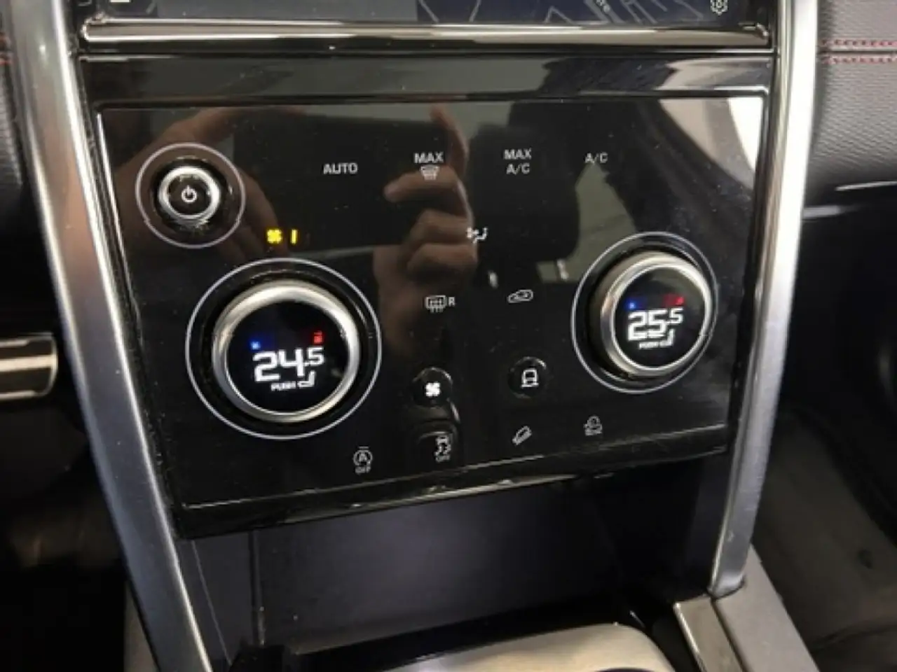 Land Rover Discovery Sport снимка Land Rover Discovery Sport