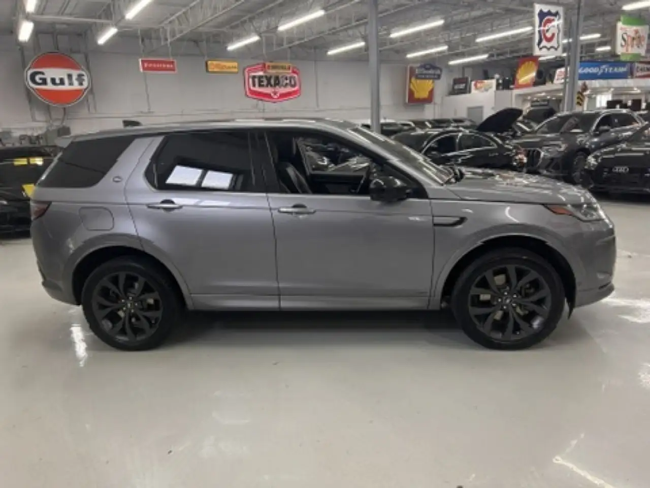 Land Rover Discovery Sport снимка Land Rover Discovery Sport