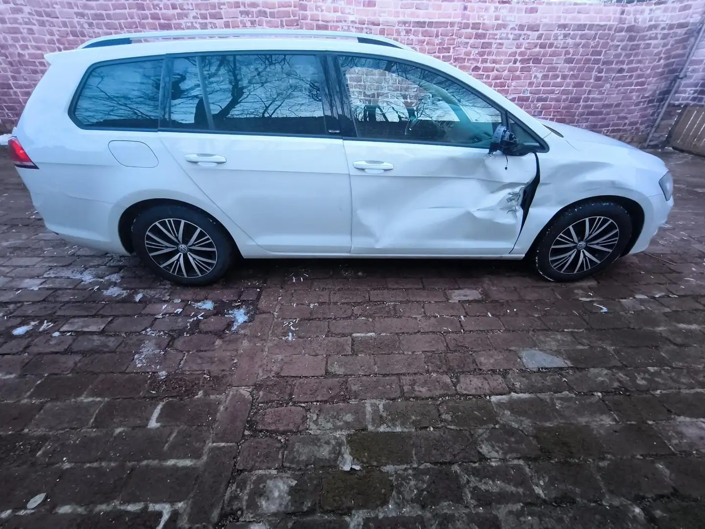 Volkswagen Golf Allstar BMT 1.2 TSI Weiß - 1