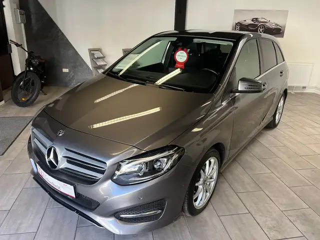 Mercedes-Benz B 250 7G-DCT 4Matic Style Edition AHK|Comand|PDC