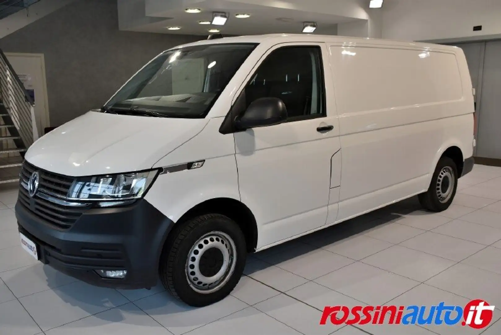 Volkswagen Transporter T6.1 32Q 2.0 TDI 150 CV BUSINESS PASSO LUNGO Bianco - 1