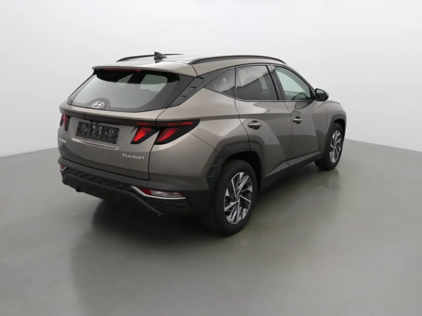 Hyundai TUCSON INTUITIVE + WINTERPACK + NAVI - 1