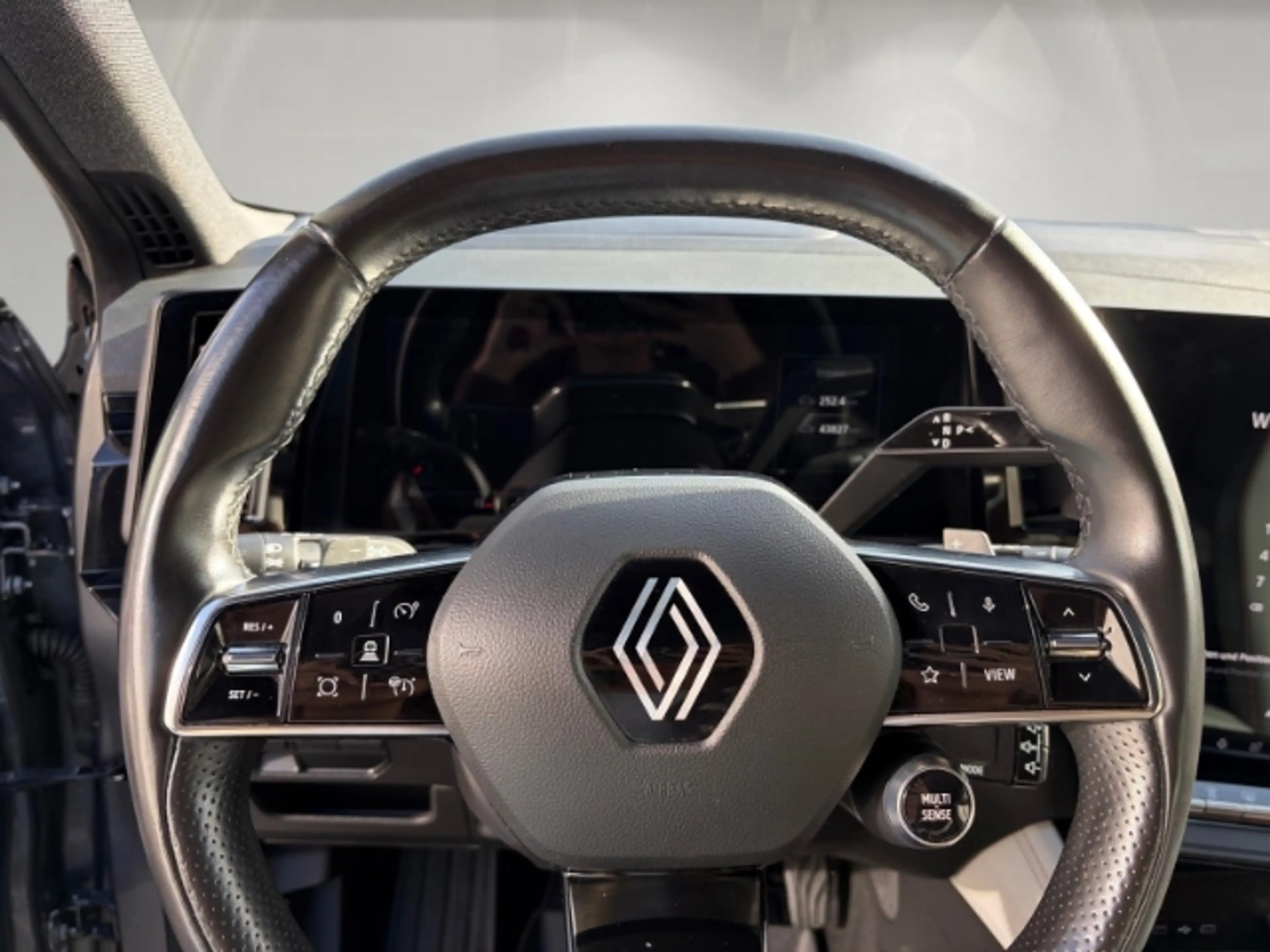 Renault Espace 1.2 Full-Hybrid Iconic 7-Sitzer,Trittstufen — photo 8