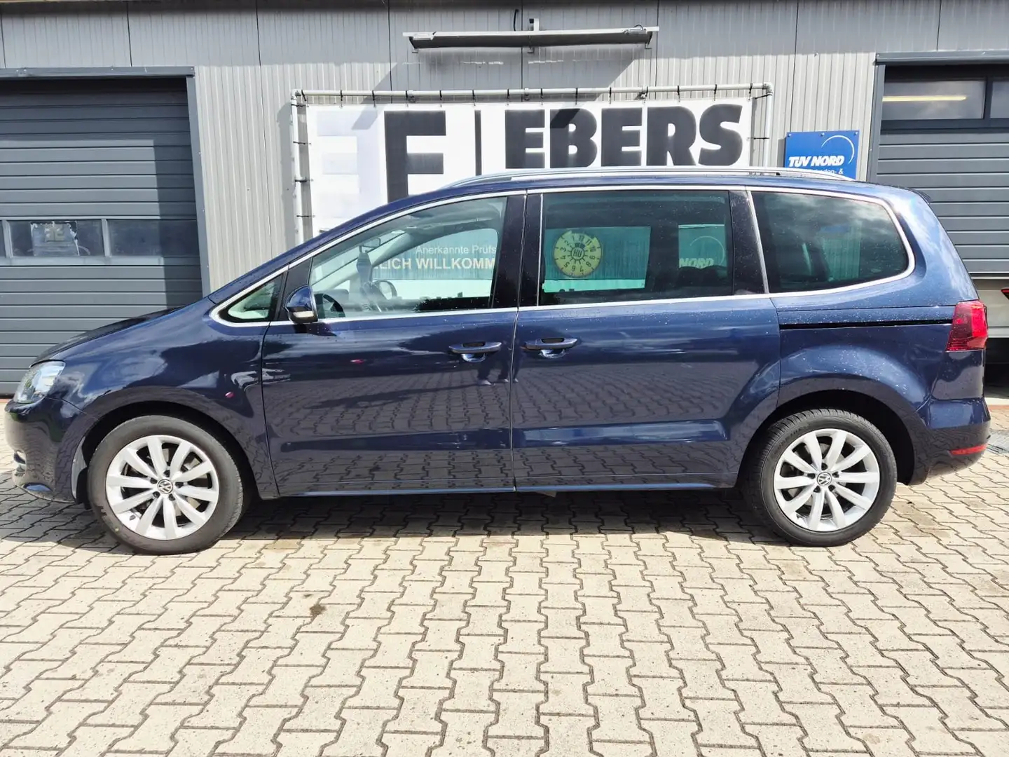 Volkswagen Sharan Highline 184PS/DSG/AHK/LED/APP/NAV/RFK/BT Blau - 2