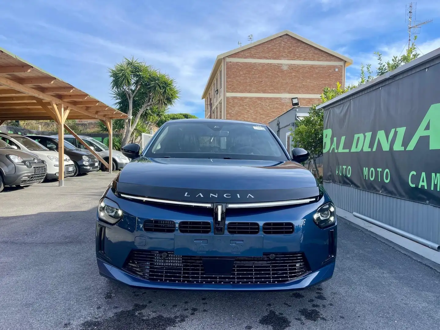 Lancia Ypsilon Ypsilon 1.2 mhev Edizione Limitata Cassina e-dct Blu/Azzurro - 2
