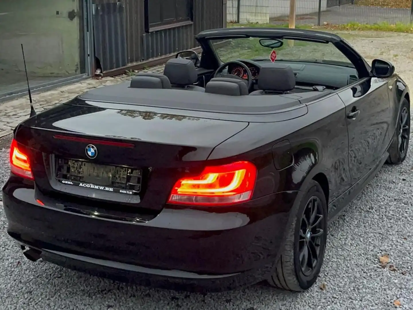 BMW 118 118iA Zwart - 1