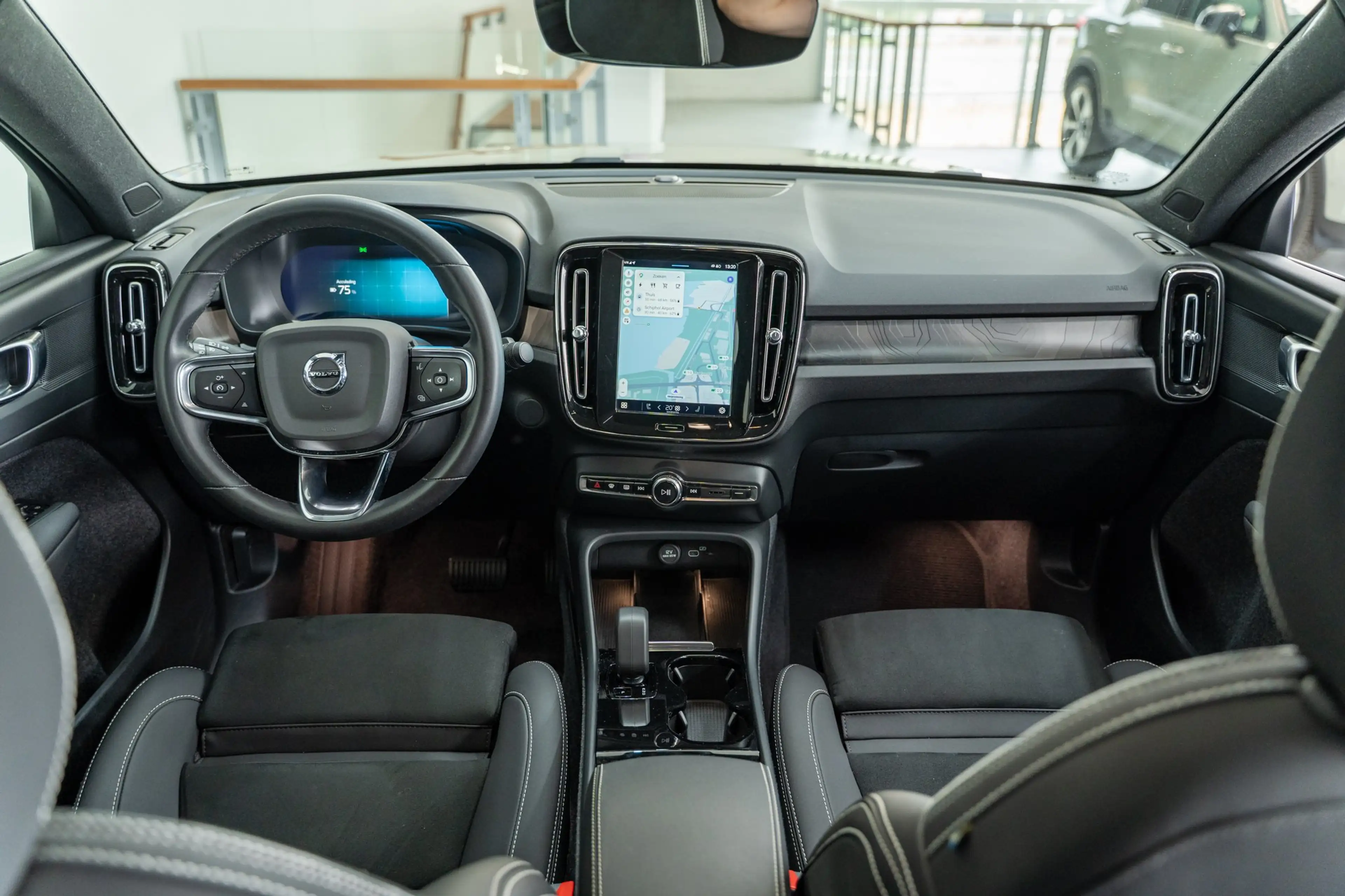 Volvo C40 Extended Range Plus 82 kWh | Trekhaak | Privacy gl — photo 5