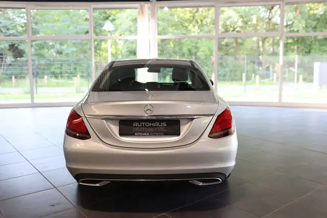 Mercedes-Benz C-Class view 5