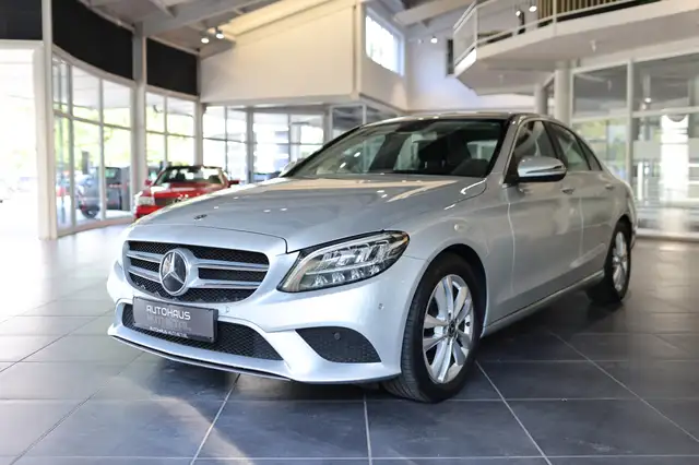 Mercedes-Benz C-Class view 3