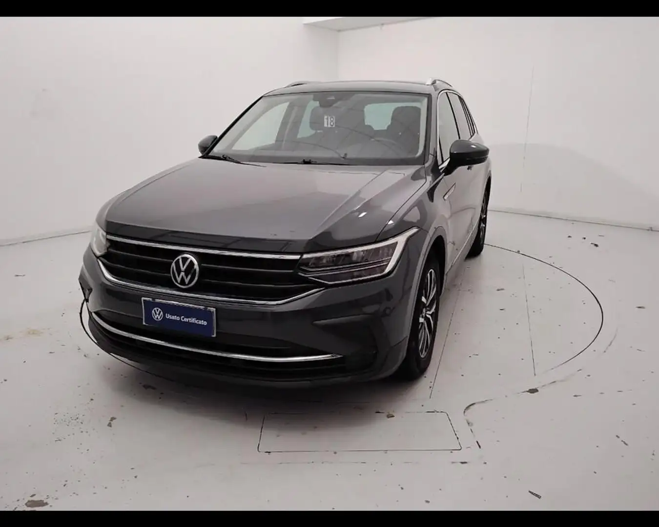 Volkswagen Tiguan 2.0 tdi scr Life 122cv Gris - 1