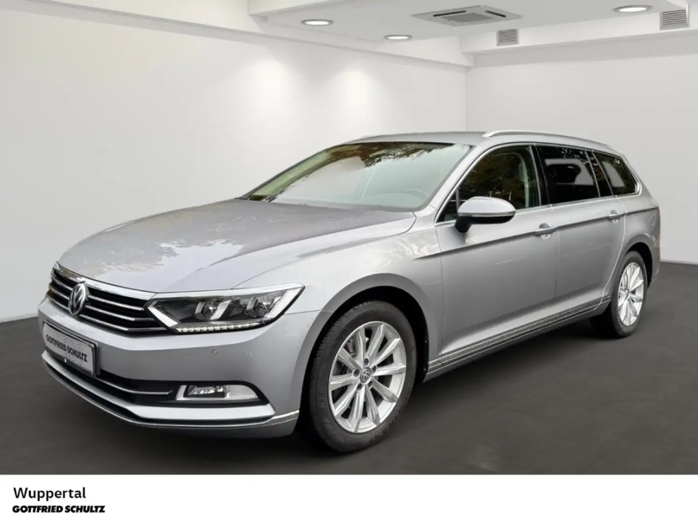 Volkswagen Passat Variant 1.5 TSI LED NAVI AHK ACC SHZ PDC LM ZV Silber - 1