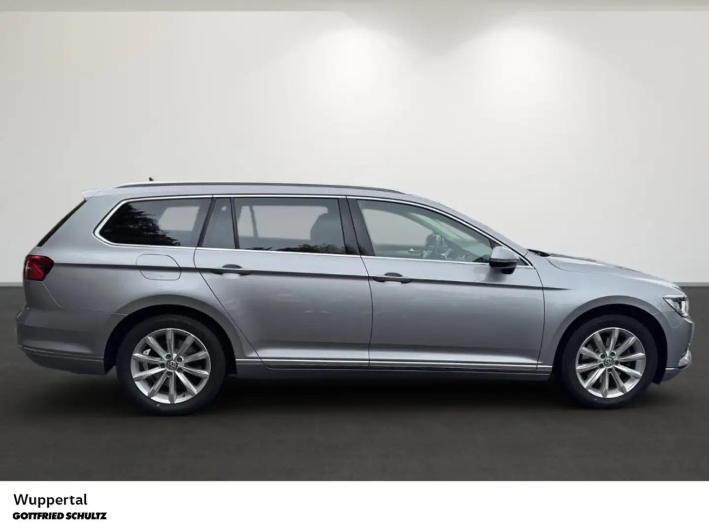 Volkswagen Passat Variant 1.5 TSI LED NAVI AHK ACC SHZ PDC LM ZV Silber - 2