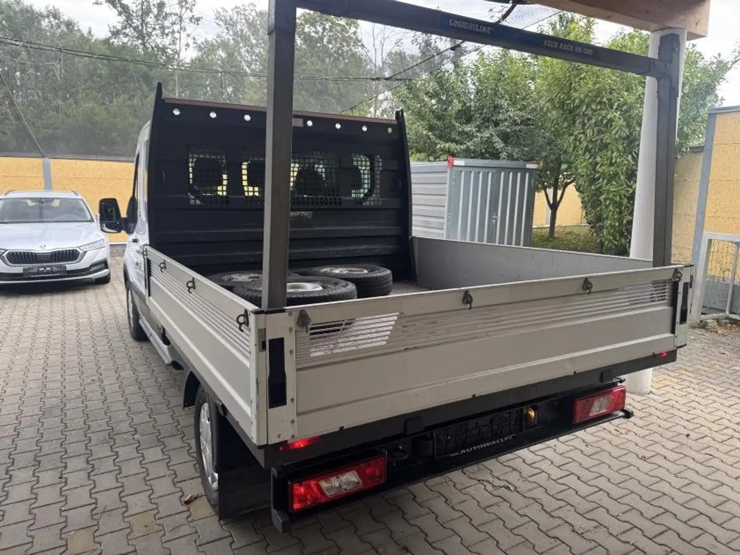 Ford Transit Transit Pritsche DoKa 2,0 EcoBlue L2H1 350 Trend Weiß - 2