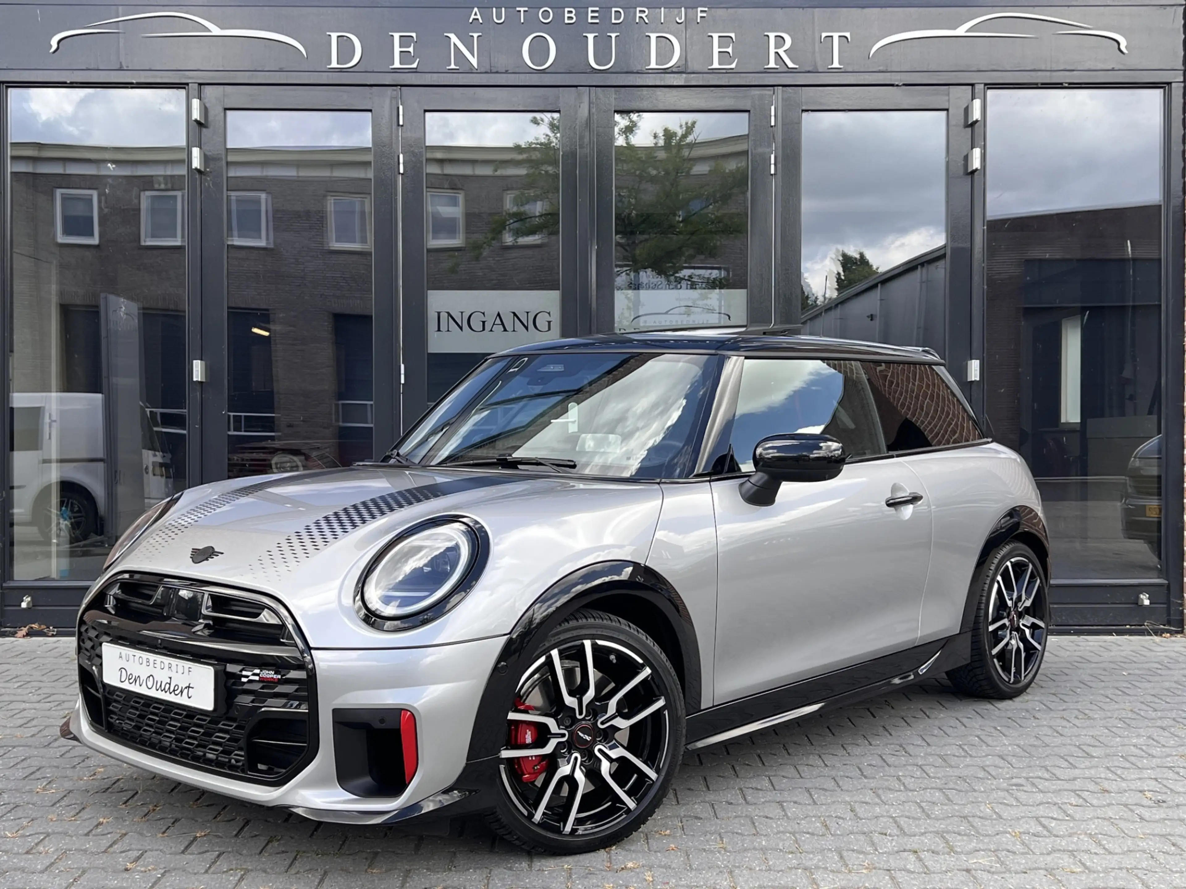 MINI John Cooper Works 3-Deurs 2.0 JCW XL CARPLAY / MASSAGE / 360CAM / HA