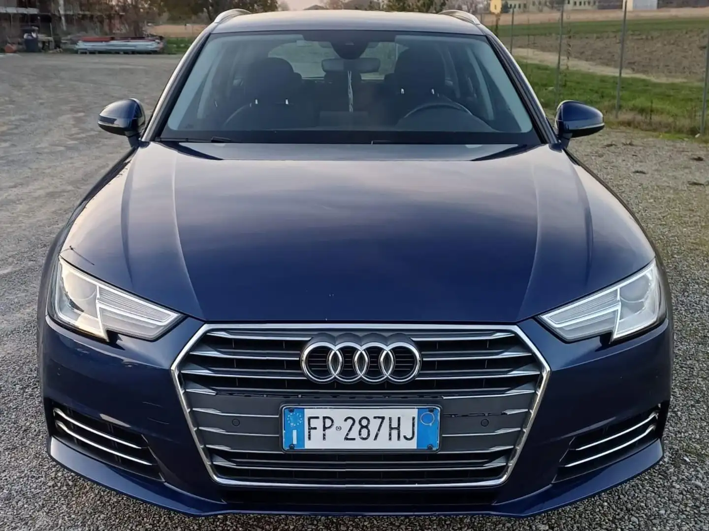 Audi A4 A4 V 2016 Avant Avant 35 2.0 tdi S line edition Blau - 2
