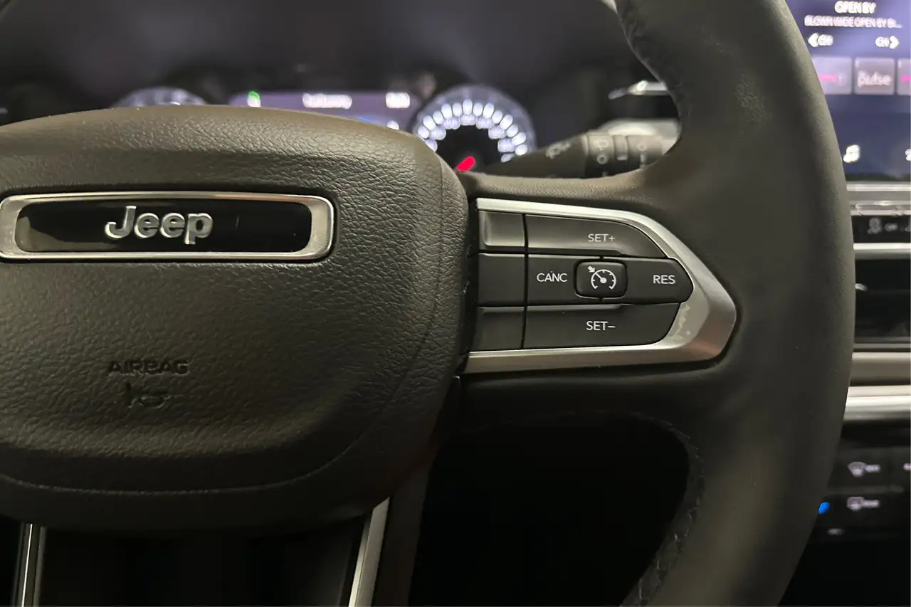 Jeep Compass снимка Jeep Compass