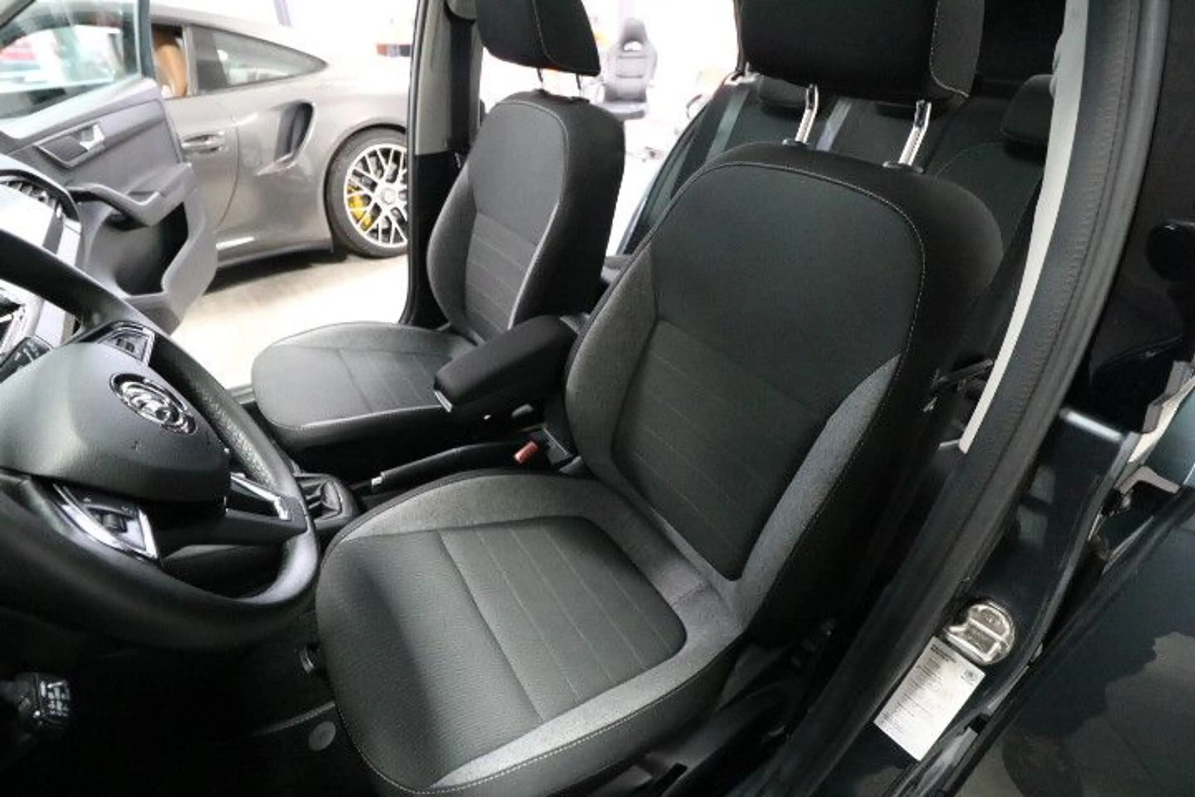 Skoda Fabia 1,0 Ambition — photo 10