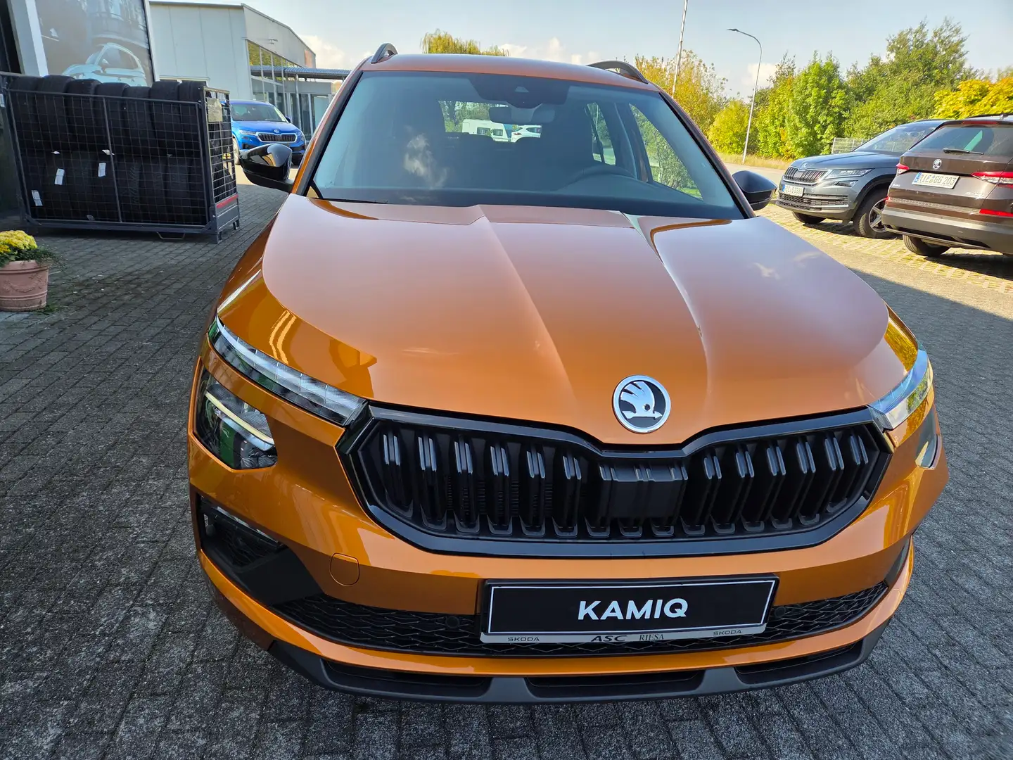 Skoda Kamiq Selection 1.0 TSI DSG 81 kW/PDC/ACC/BFS/Navi Orange - 2