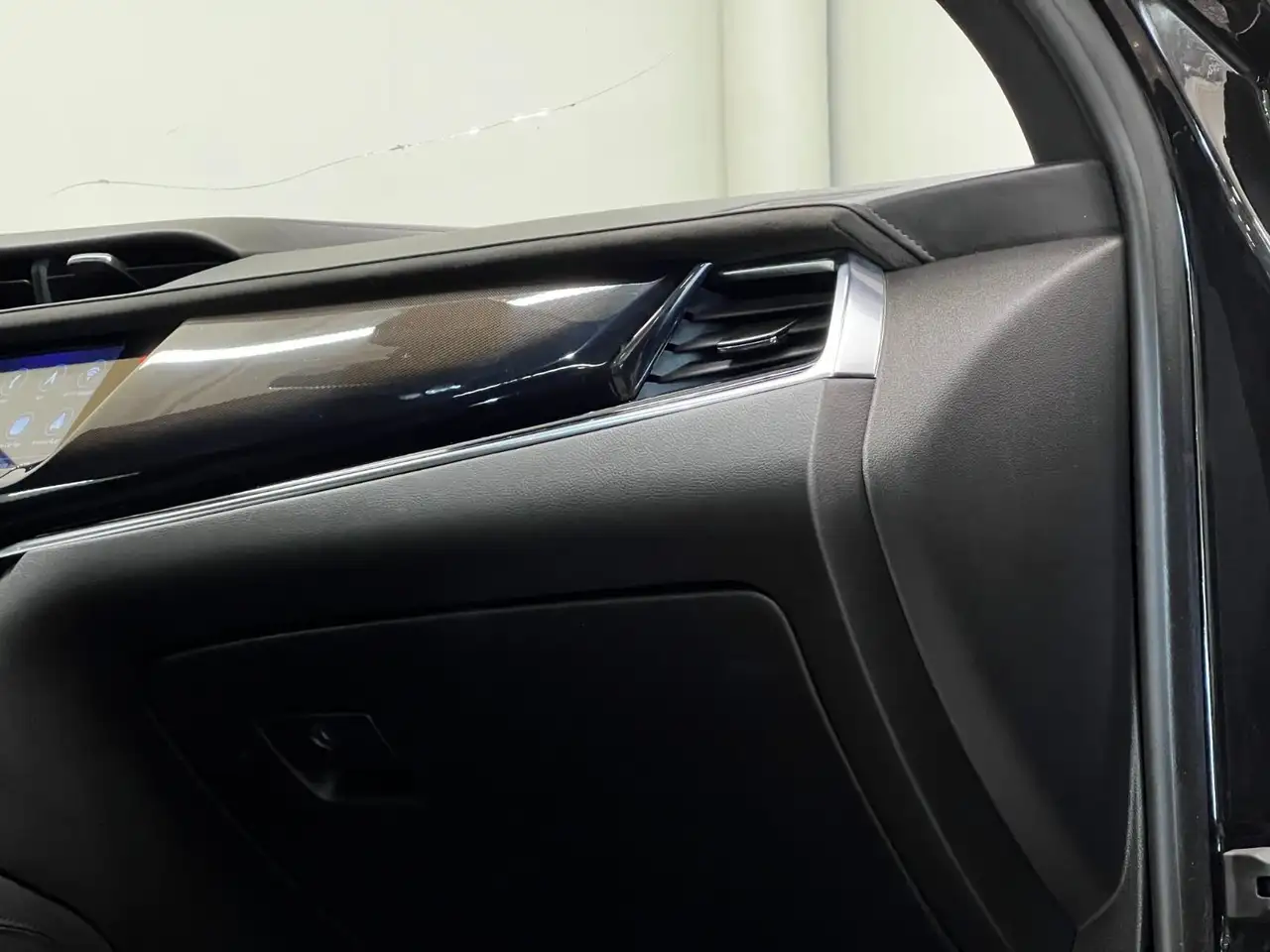 Cadillac XT6 снимка Cadillac XT6