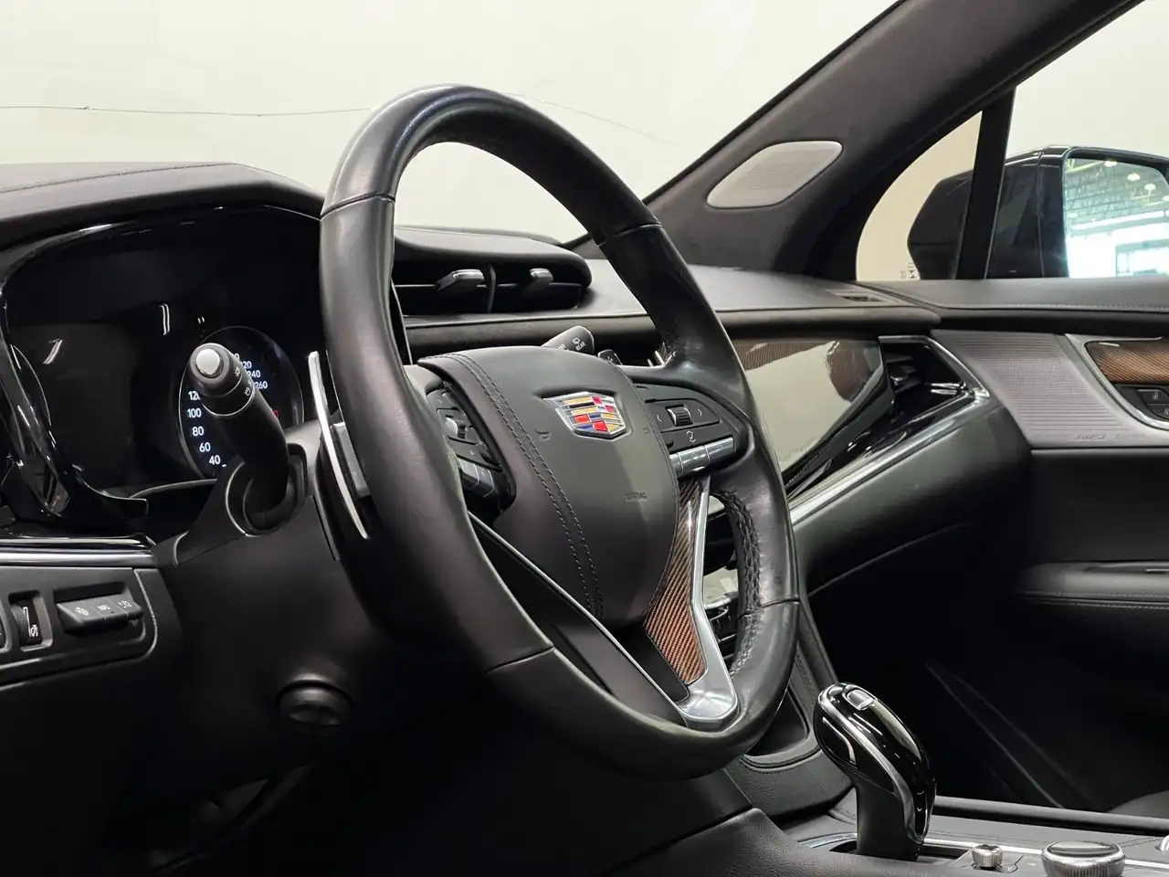 Cadillac XT6 снимка Cadillac XT6