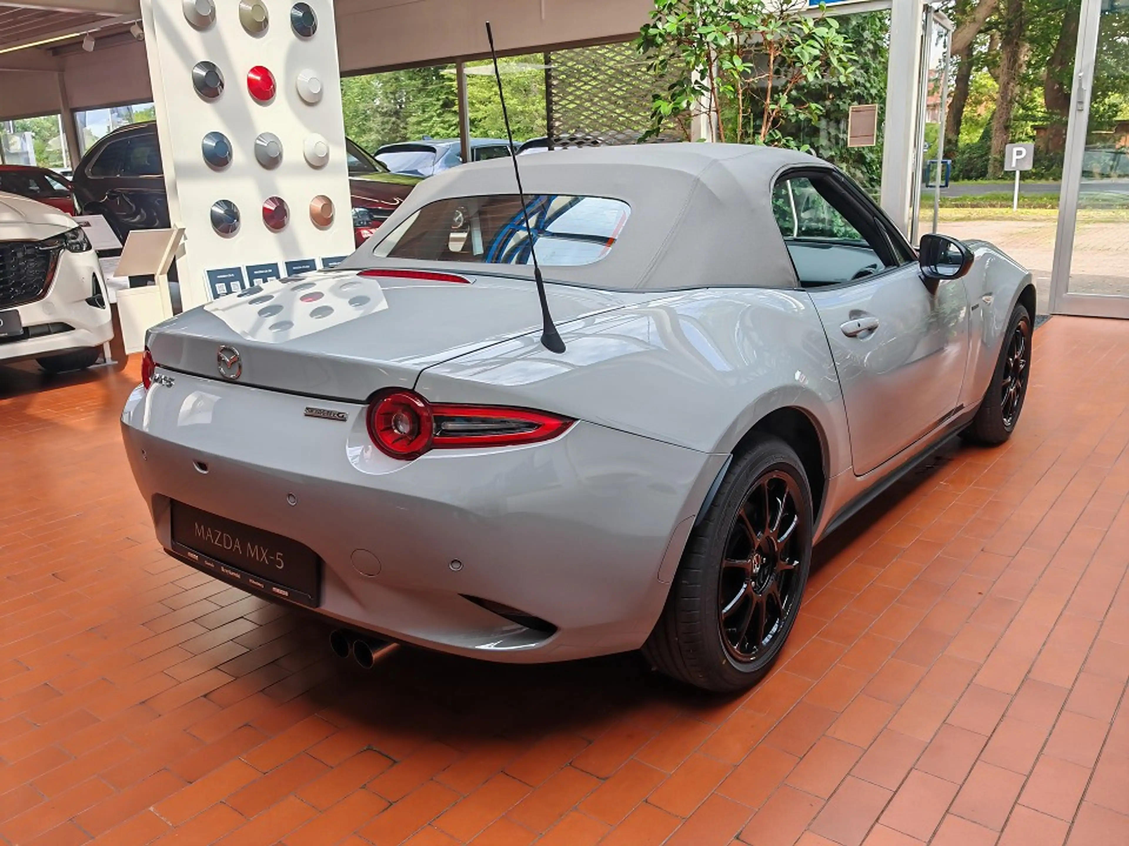 Mazda MX-5 1.5L SKYACTIV-G 136ps 6MT RWD Yakudo — photo 7