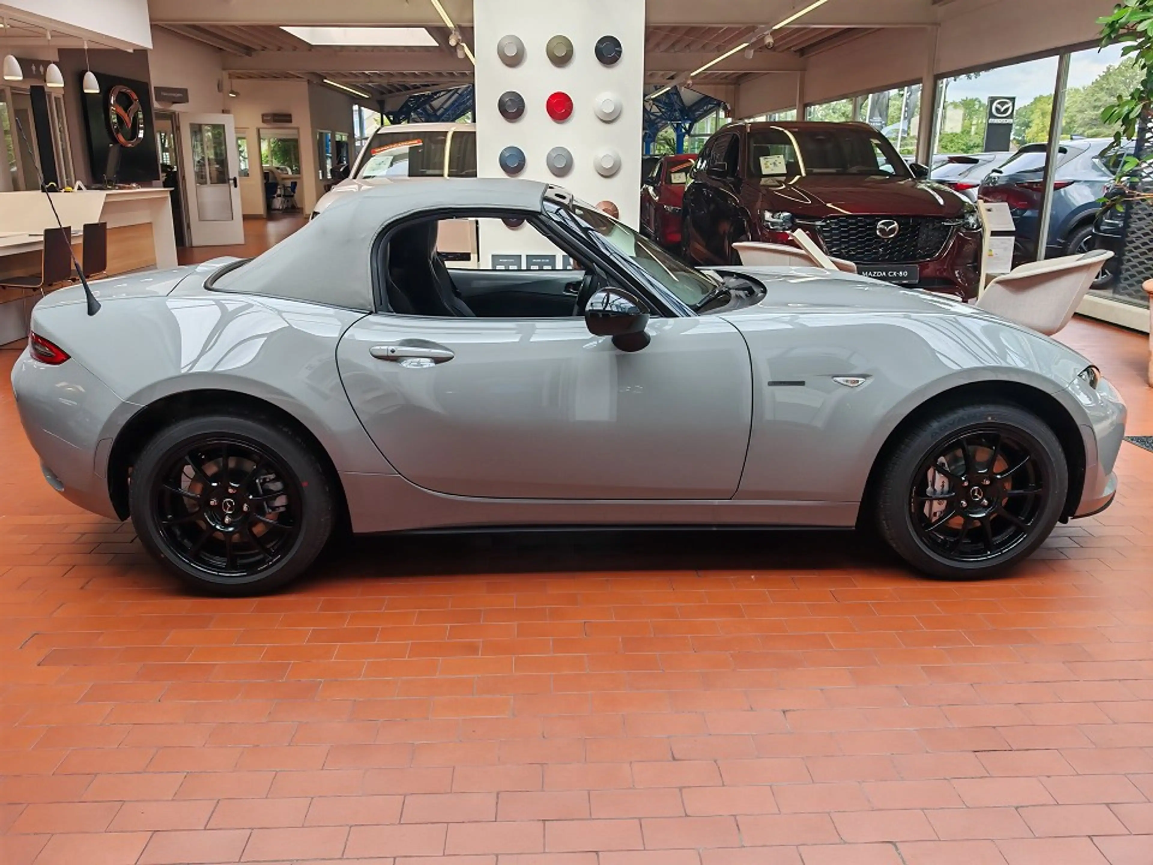 Mazda MX-5 1.5L SKYACTIV-G 136ps 6MT RWD Yakudo — photo 4