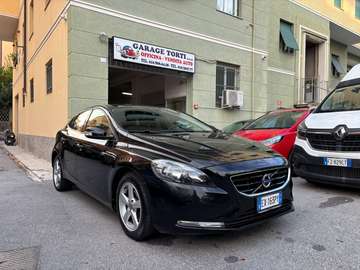 V40 D2 1.6 Momentum