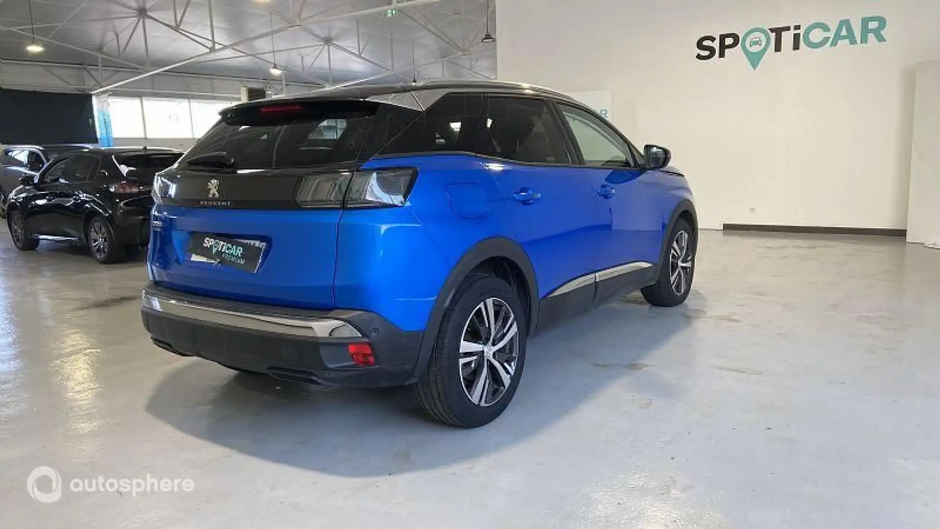 Peugeot 3008 1.2 PureTech 130ch S\u0026S Roadtrip EAT8 - 2