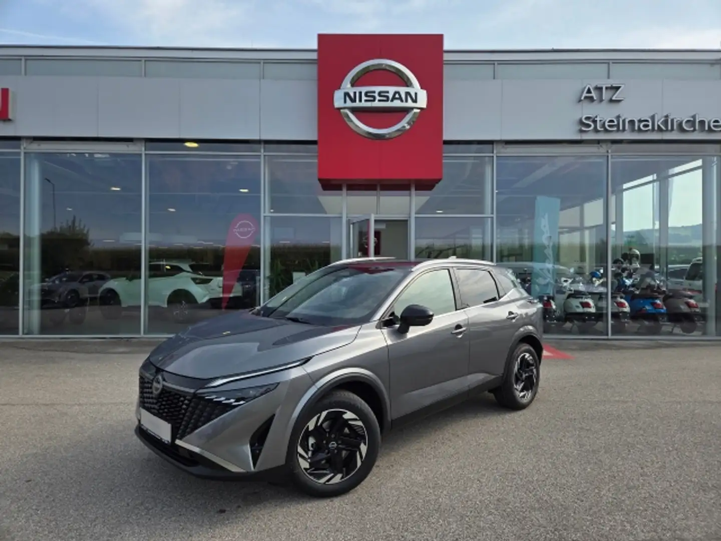 Nissan Qashqai N-Connecta 1,3 DIG-T 140PS 6MT Grau - 1