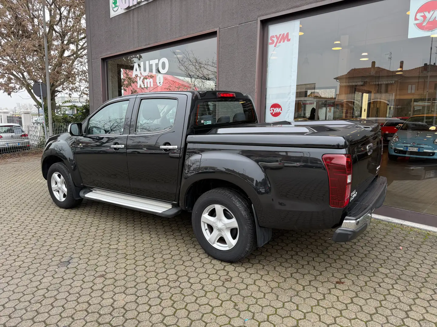 Isuzu D-Max D-Max II 2012 2.5 td crew  4x4 Nero - 1